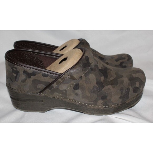 Dansko Professional Women's Camouflage Wood‎ Heed Leather Clogs US 7.5 NEW - Picture 1 of 9
